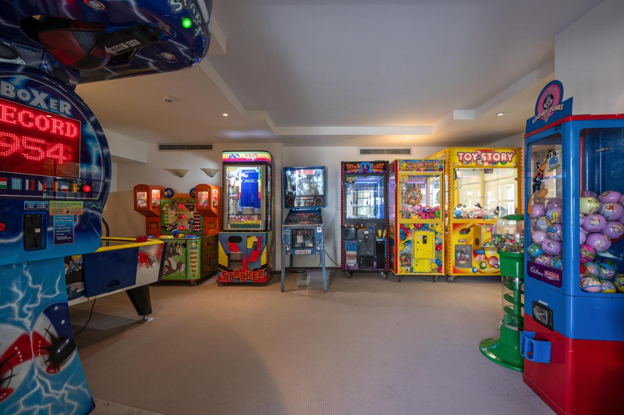 Minos Hotel Rethymno  Bagian luar foto
