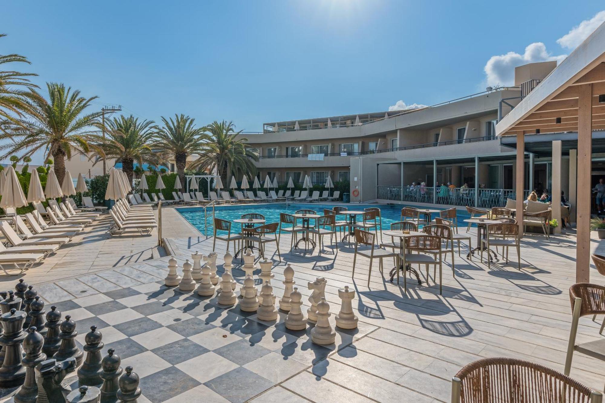 Minos Hotel Rethymno  Bagian luar foto
