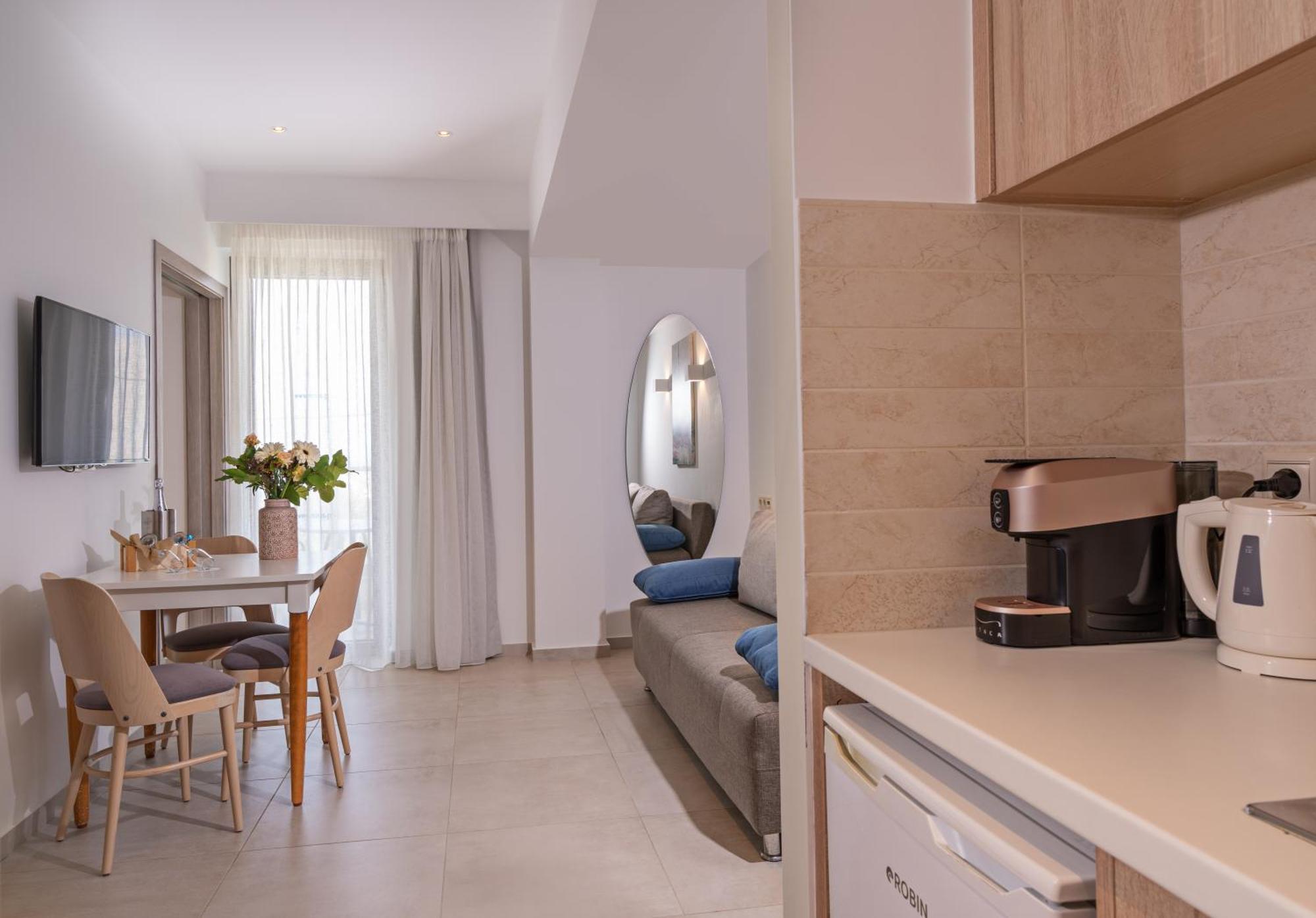 Minos Hotel Rethymno  Bagian luar foto