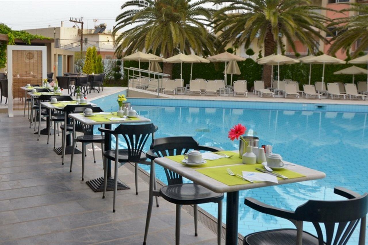Minos Hotel Rethymno  Bagian luar foto