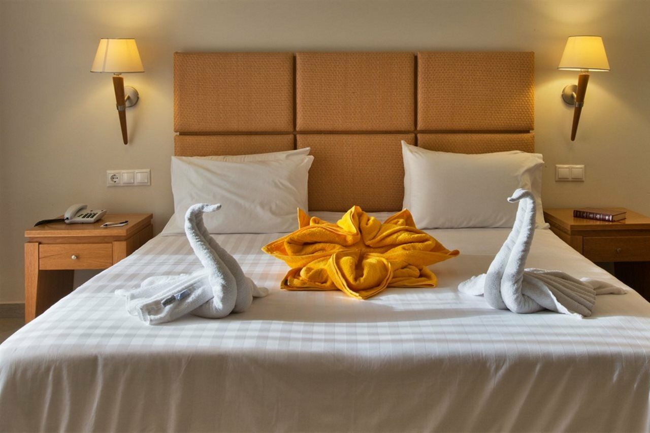Minos Hotel Rethymno  Bagian luar foto